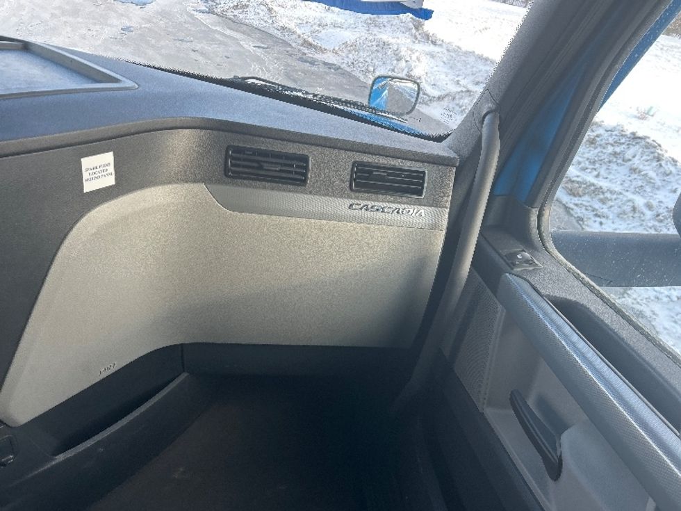 Sleeper Tractor-Heavy Duty Tractors-Freightliner-2020-T12664ST-Windsor-WI-396,209\n\t\tmiles-$ 62,500 - Image 14