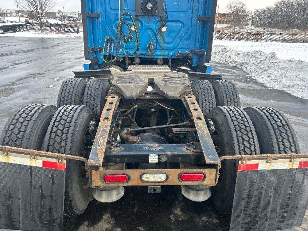 Sleeper Tractor-Heavy Duty Tractors-Freightliner-2020-T12664ST-Windsor-WI-541,576\n\t\tmiles-$ 54,250 - Image 6