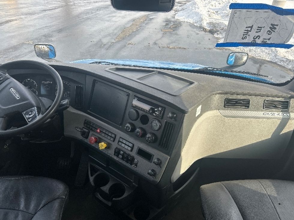 Sleeper Tractor-Heavy Duty Tractors-Freightliner-2020-T12664ST-Windsor-WI-594,463\n\t\tmiles-$ 50,750 - Image 12