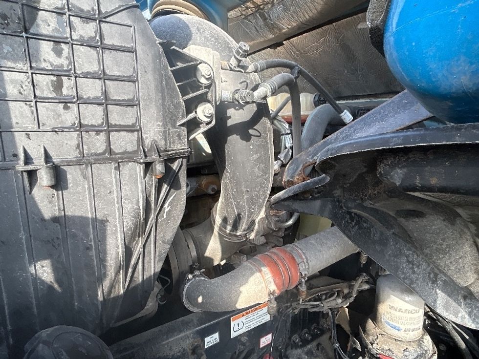 Sleeper Tractor-Heavy Duty Tractors-Freightliner-2020-T12664ST-Windsor-WI-594,463\n\t\tmiles-$ 50,750 - Image 20