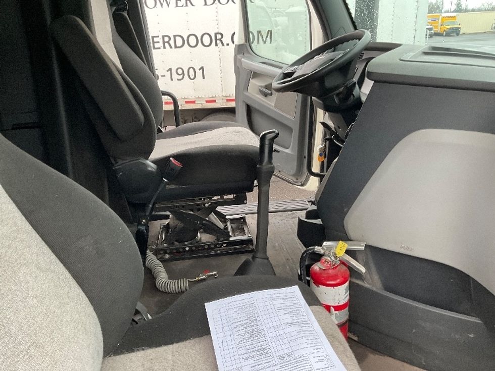 Sleeper Tractor-Heavy Duty Tractors-Freightliner-2020-T12684ST-Clackamas-OR-428,406\n\t\tmiles-$ 76,250 - Image 15