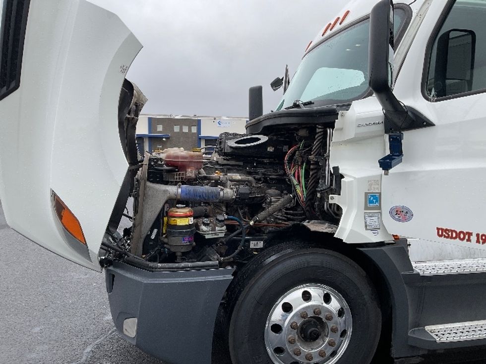 Sleeper Tractor-Heavy Duty Tractors-Freightliner-2020-T12684ST-Clackamas-OR-428,406\n\t\tmiles-$ 76,250 - Image 21