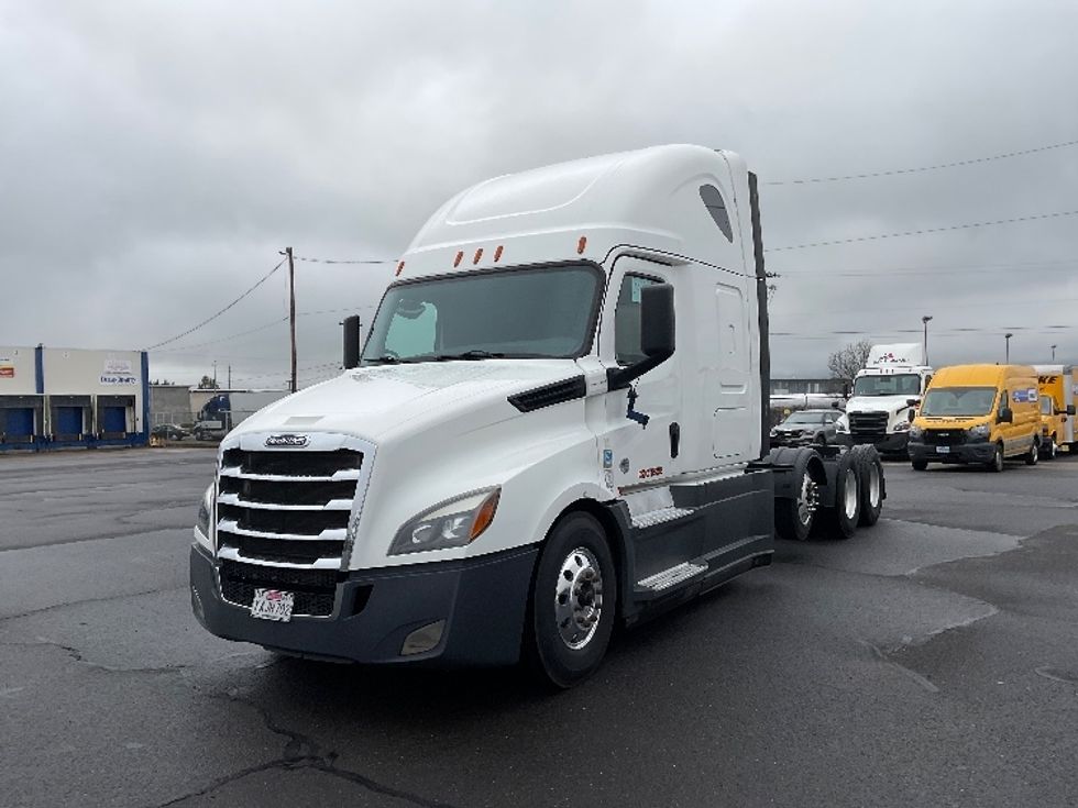 Sleeper Tractor-Heavy Duty Tractors-Freightliner-2020-T12684ST-Clackamas-OR-428,406\n\t\tmiles-$ 76,250 - Image 3