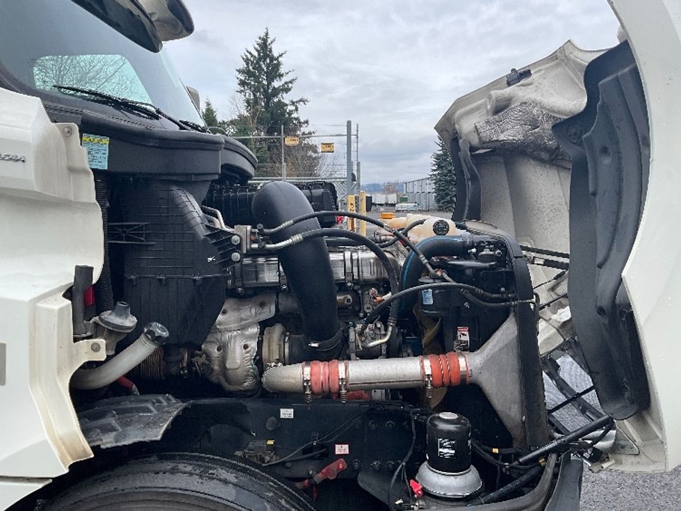 Sleeper Tractor-Heavy Duty Tractors-Freightliner-2020-T12684ST-Portland-OR-539,787\n\t\tmiles-$ 69,000 - Image 20