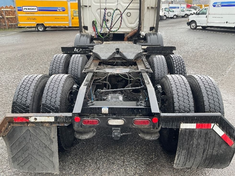 Sleeper Tractor-Heavy Duty Tractors-Freightliner-2020-T12684ST-Tacoma-WA-420,214\n\t\tmiles-$ 79,500 - Image 6