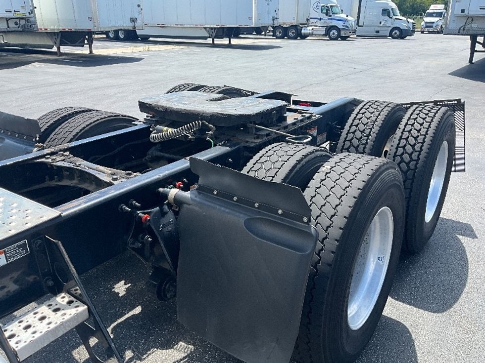 Sleeper Tractor-Heavy Duty Tractors-Freightliner-2021-T11664ST-Swedesboro-NJ-481,962\n\t\tmiles-$ 64,500 - Image 22