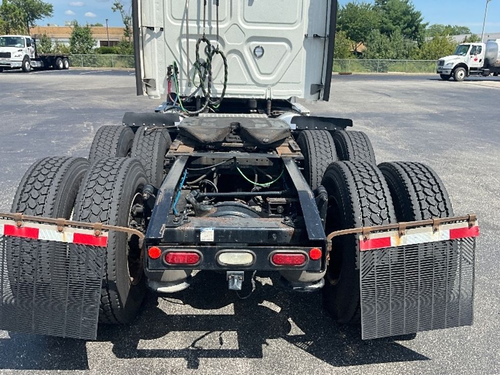 Sleeper Tractor-Heavy Duty Tractors-Freightliner-2021-T11664ST-Swedesboro-NJ-481,962\n\t\tmiles-$ 64,500 - Image 6