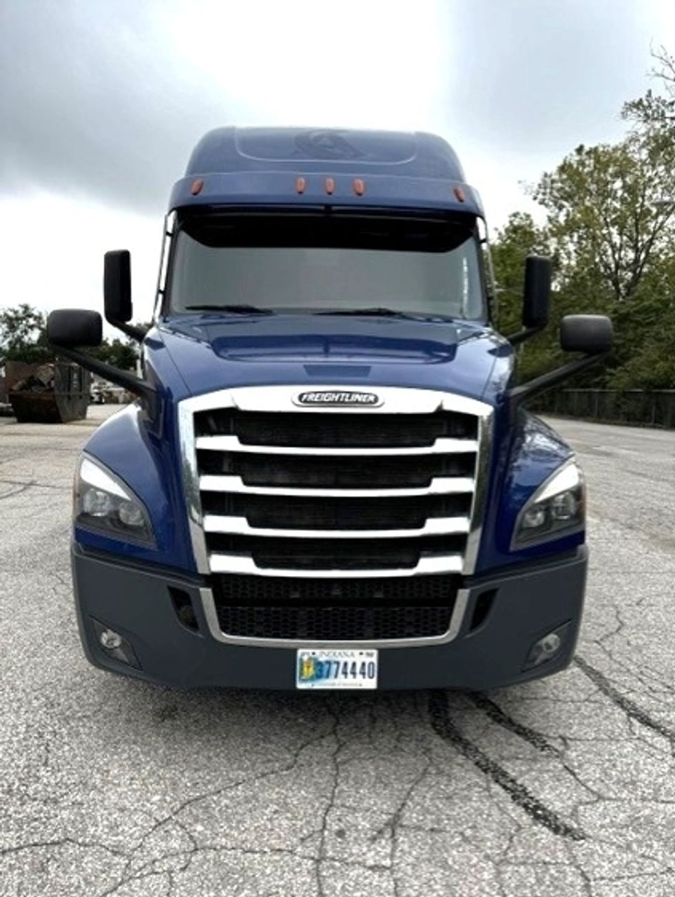 Sleeper Tractor-Heavy Duty Tractors-Freightliner-2021-T12642ST-Fort Wayne-IN-413,354\n\t\tmiles-$ 60,000 - Image 2