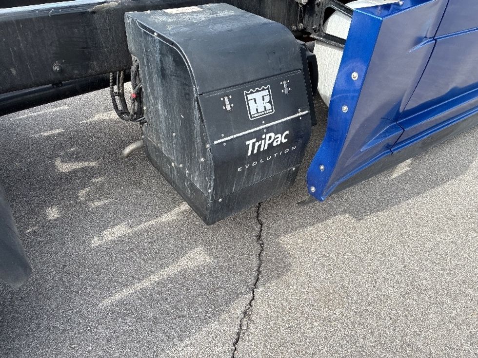 Sleeper Tractor-Heavy Duty Tractors-Freightliner-2021-T12642ST-Fort Wayne-IN-425,875\n\t\tmiles-$ 60,500 - Image 23