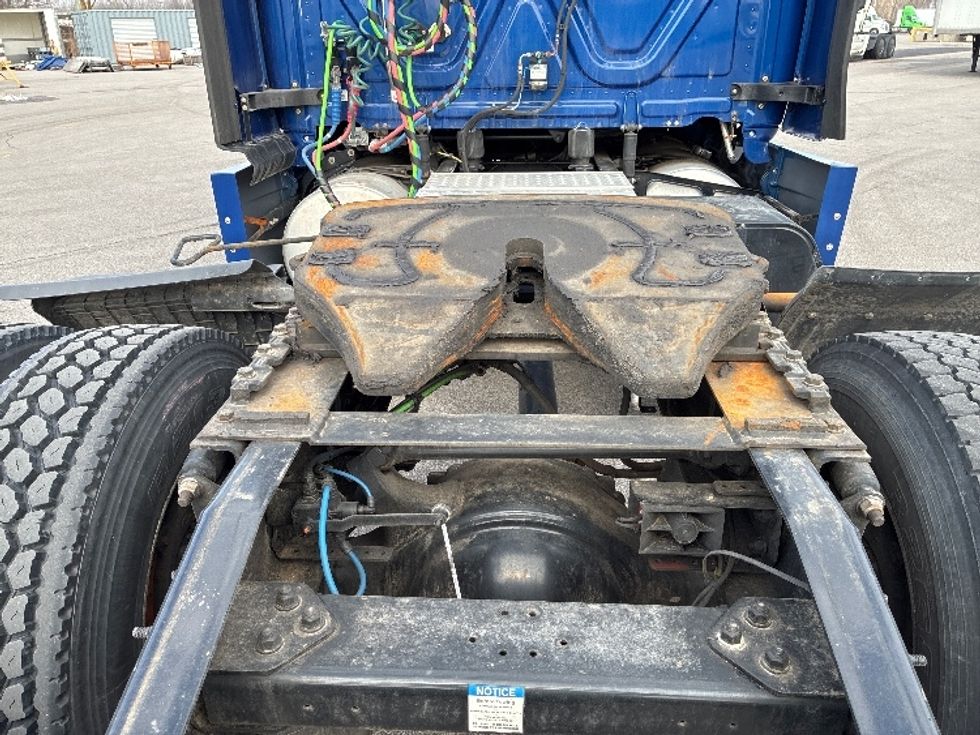 Sleeper Tractor-Heavy Duty Tractors-Freightliner-2021-T12642ST-Fort Wayne-IN-425,875\n\t\tmiles-$ 60,500 - Image 6