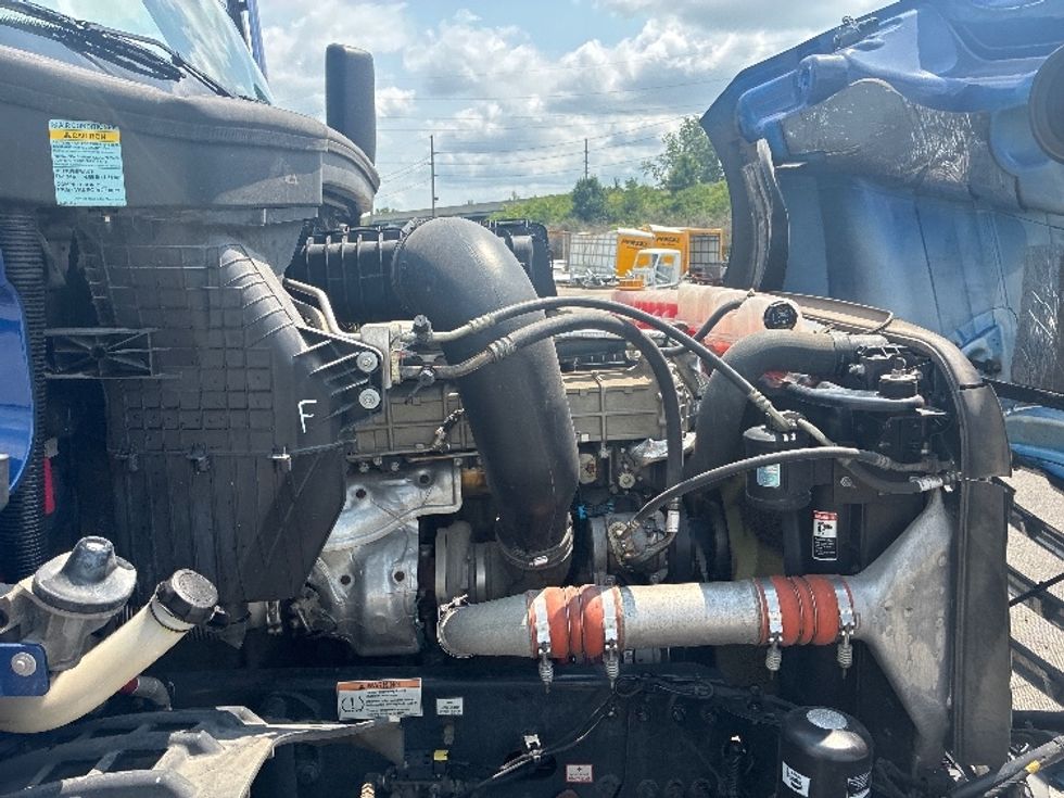 Sleeper Tractor-Heavy Duty Tractors-Freightliner-2021-T12642ST-Fort Wayne-IN-461,493\n\t\tmiles-$ 57,500 - Image 20