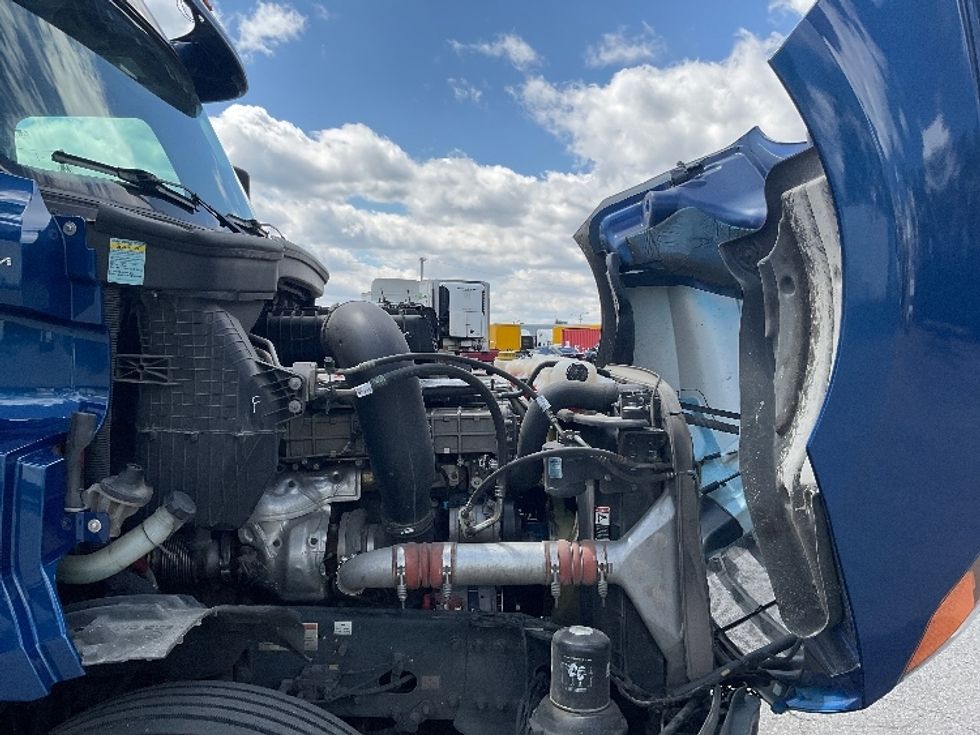 Sleeper Tractor-Heavy Duty Tractors-Freightliner-2021-T12642ST-Fort Wayne-IN-492,968\n\t\tmiles-$ 59,250 - Image 20