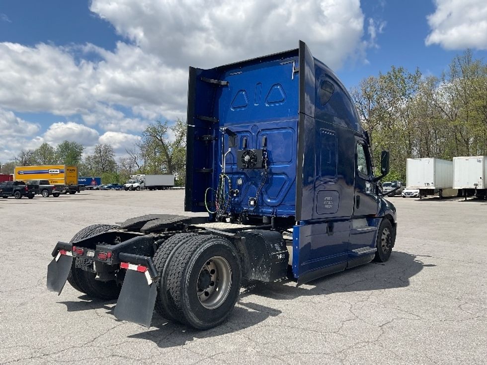 Sleeper Tractor-Heavy Duty Tractors-Freightliner-2021-T12642ST-Fort Wayne-IN-492,968\n\t\tmiles-$ 59,250 - Image 7