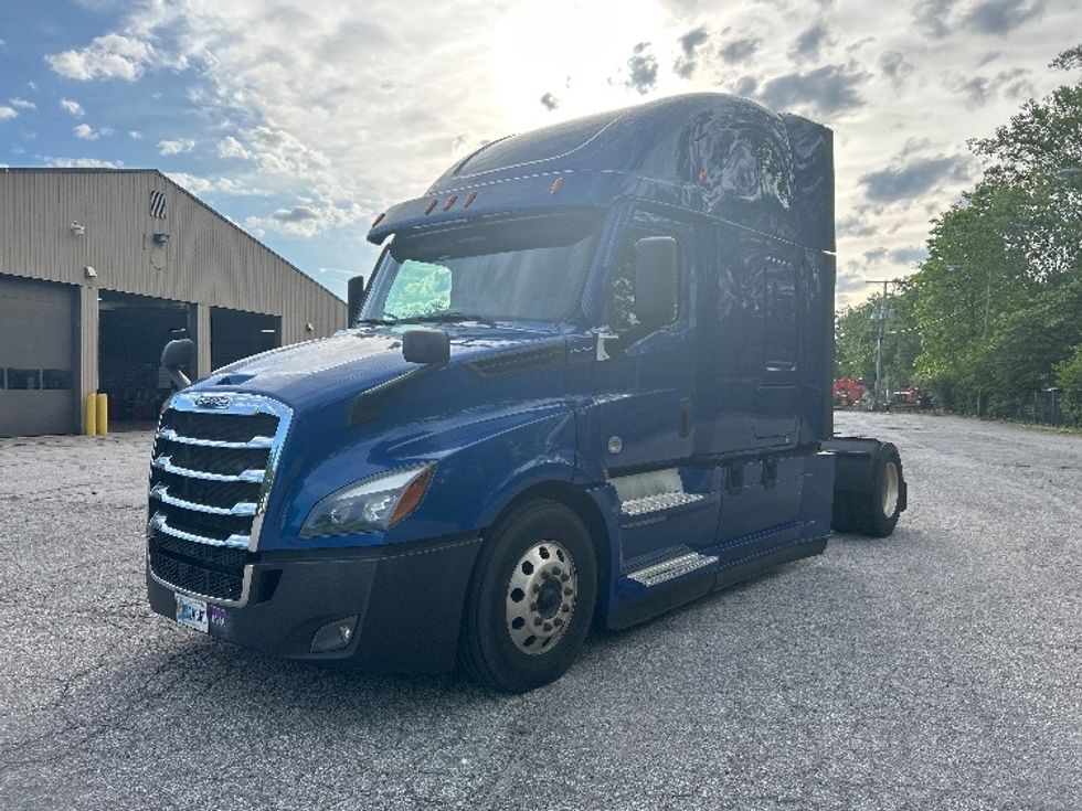 Sleeper Tractor-Heavy Duty Tractors-Freightliner-2021-T12642ST-Fort Wayne-IN-506,123\n\t\tmiles-$ 56,250 - Image 3