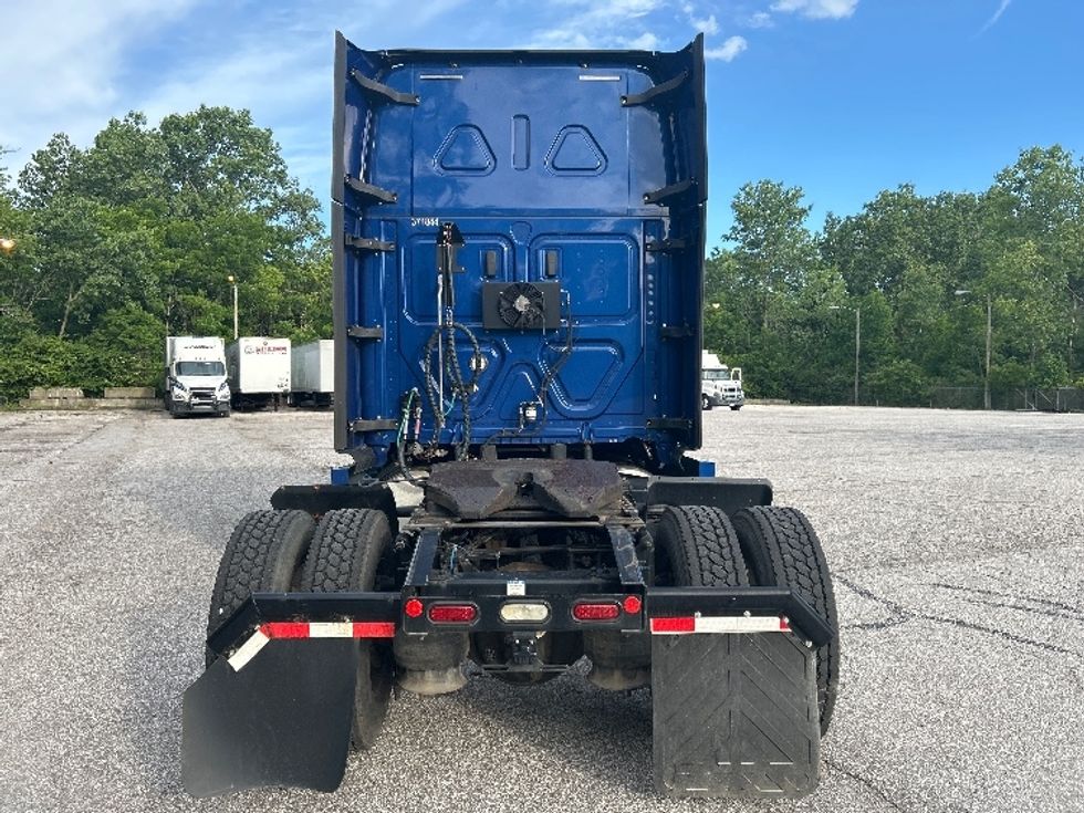 Sleeper Tractor-Heavy Duty Tractors-Freightliner-2021-T12642ST-Fort Wayne-IN-506,123\n\t\tmiles-$ 56,250 - Image 6