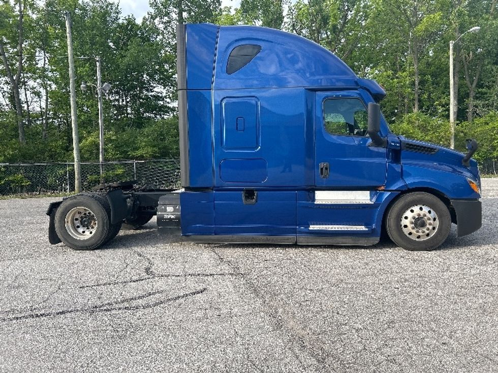 Sleeper Tractor-Heavy Duty Tractors-Freightliner-2021-T12642ST-Fort Wayne-IN-506,123\n\t\tmiles-$ 56,250 - Image 8