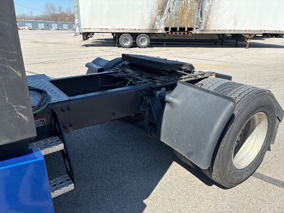 Sleeper Tractor-Heavy Duty Tractors-Freightliner-2021-T12642ST-Fort Wayne-IN-549,751\n\t\tmiles-$ 55,000 - Image 22