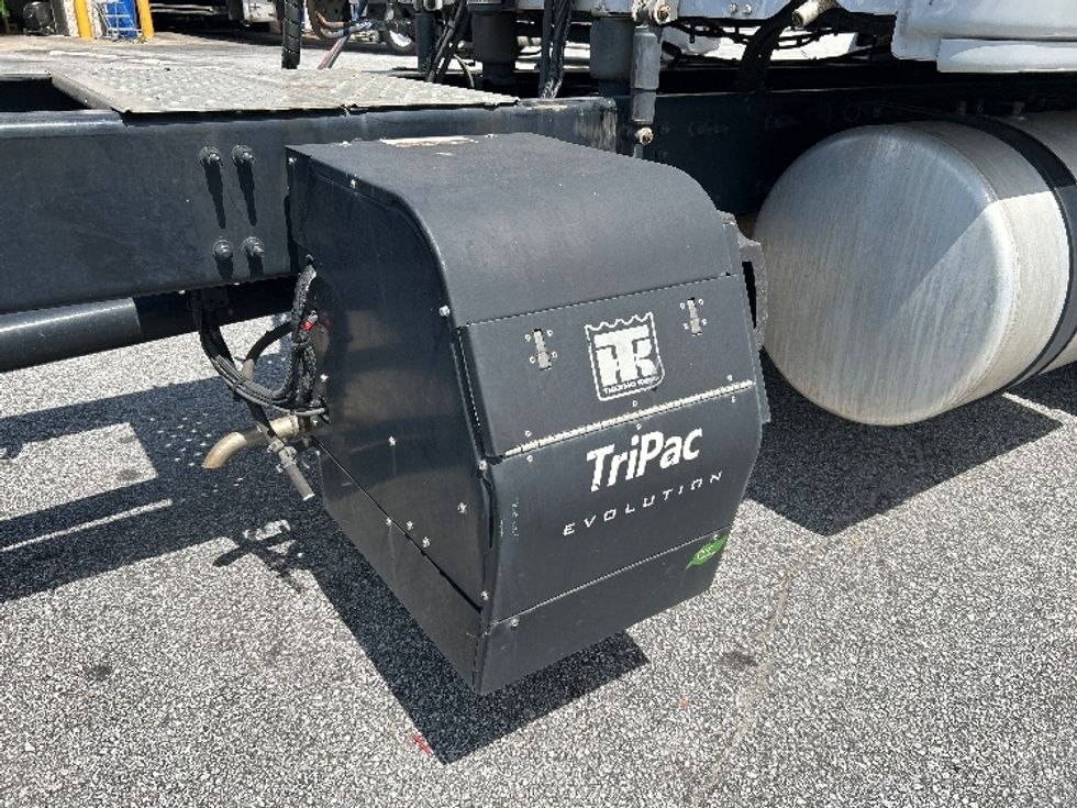 Sleeper Tractor-Heavy Duty Tractors-Freightliner-2021-T12642ST-Lexington-SC-343,988\n\t\tmiles-$ 73,250 - Image 23