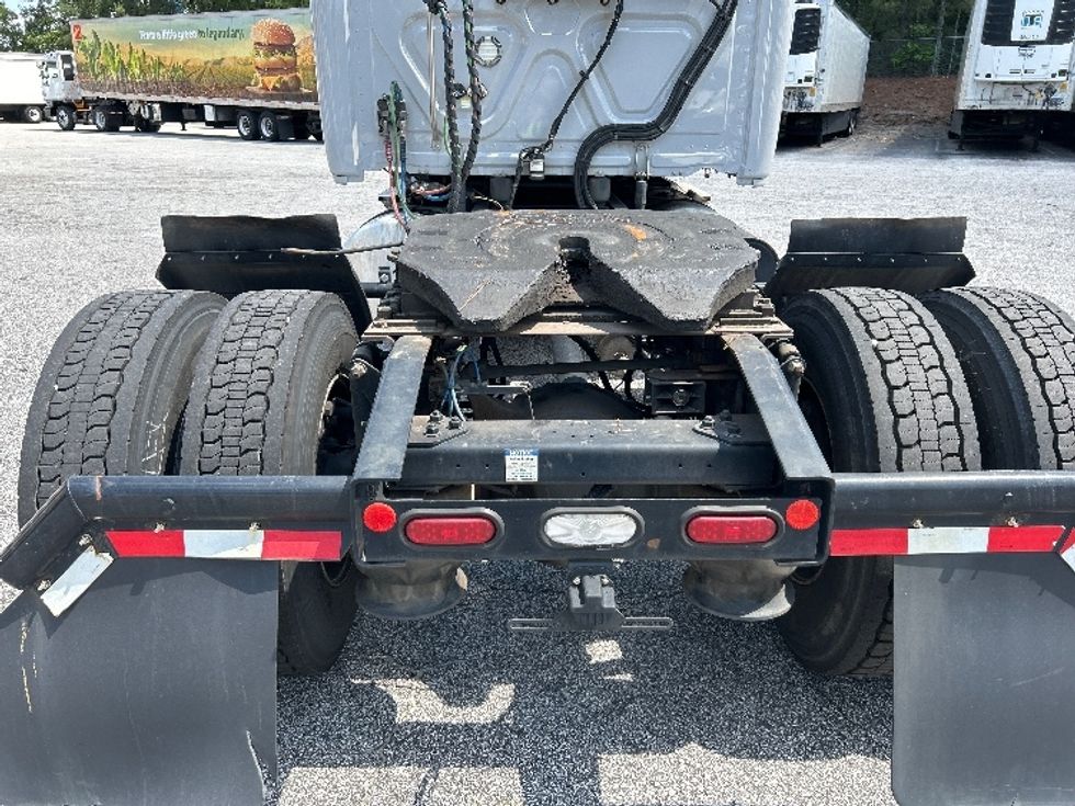 Sleeper Tractor-Heavy Duty Tractors-Freightliner-2021-T12642ST-Lexington-SC-343,988\n\t\tmiles-$ 73,250 - Image 6