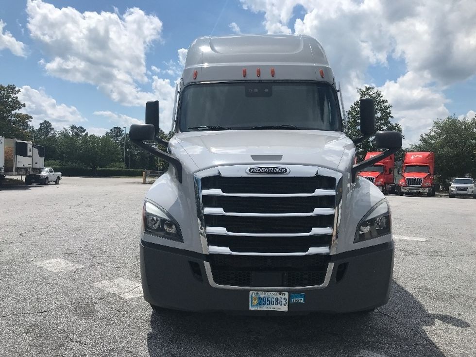 Sleeper Tractor-Heavy Duty Tractors-Freightliner-2021-T12642ST-Lexington-SC-379,581\n\t\tmiles-$ 80,750 - Image 2