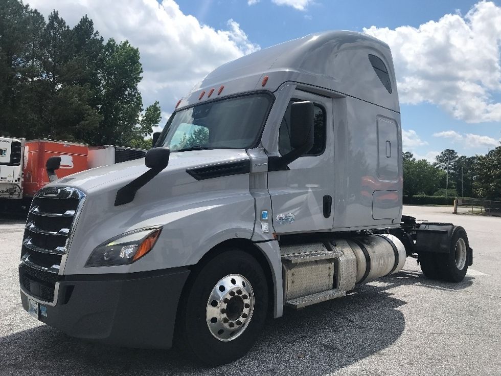 Sleeper Tractor-Heavy Duty Tractors-Freightliner-2021-T12642ST-Lexington-SC-379,581\n\t\tmiles-$ 80,750 - Image 3
