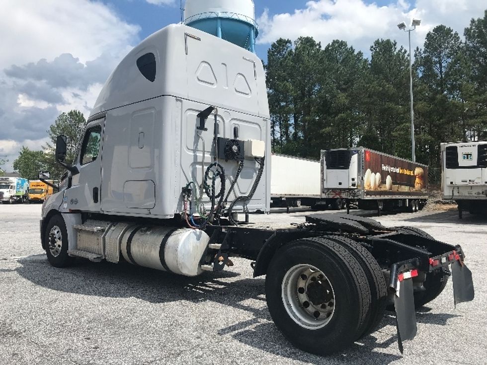 Sleeper Tractor-Heavy Duty Tractors-Freightliner-2021-T12642ST-Lexington-SC-379,581\n\t\tmiles-$ 80,750 - Image 5