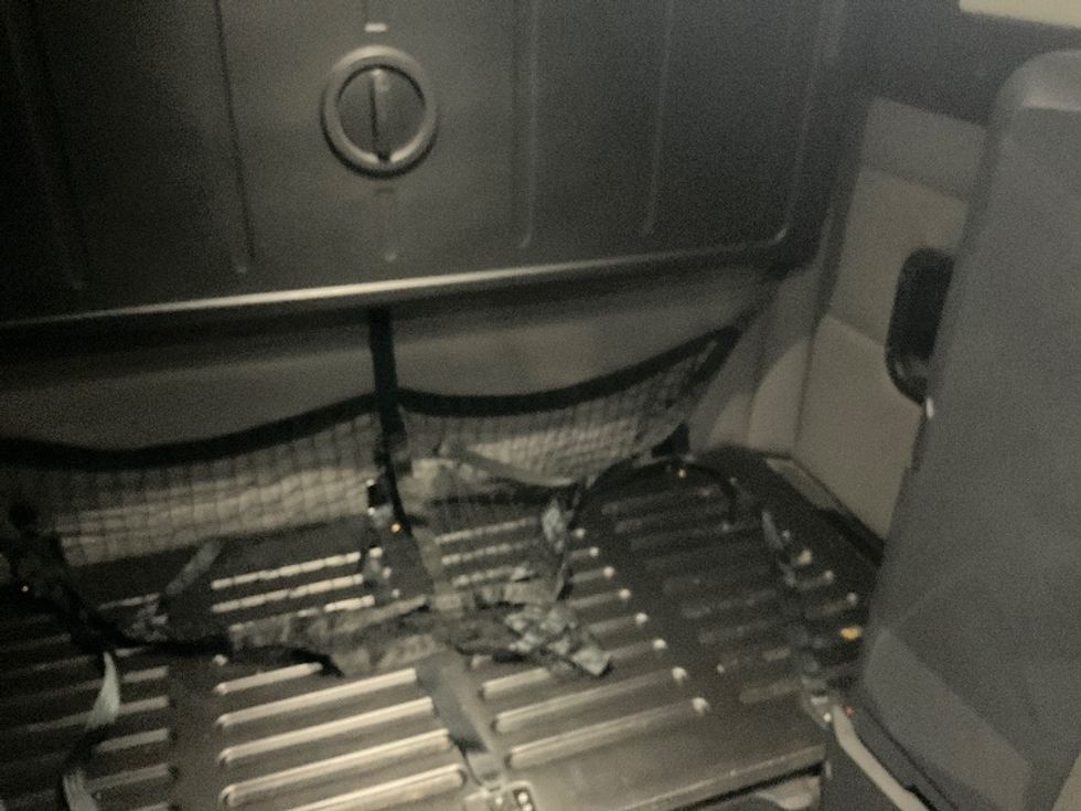 Sleeper Tractor-Heavy Duty Tractors-Freightliner-2021-T12642ST-New Castle-DE-644,826\n\t\tmiles-$ 47,000 - Image 17