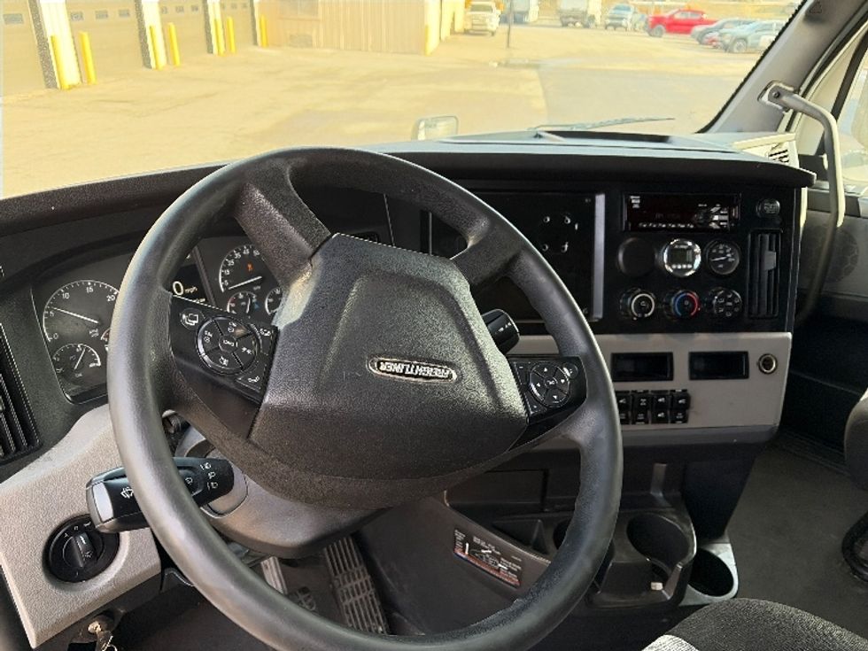 Sleeper Tractor-Heavy Duty Tractors-Freightliner-2021-T12662ST-Cross Lanes-WV-502,500\n\t\tmiles-$ 54,000 - Image 9