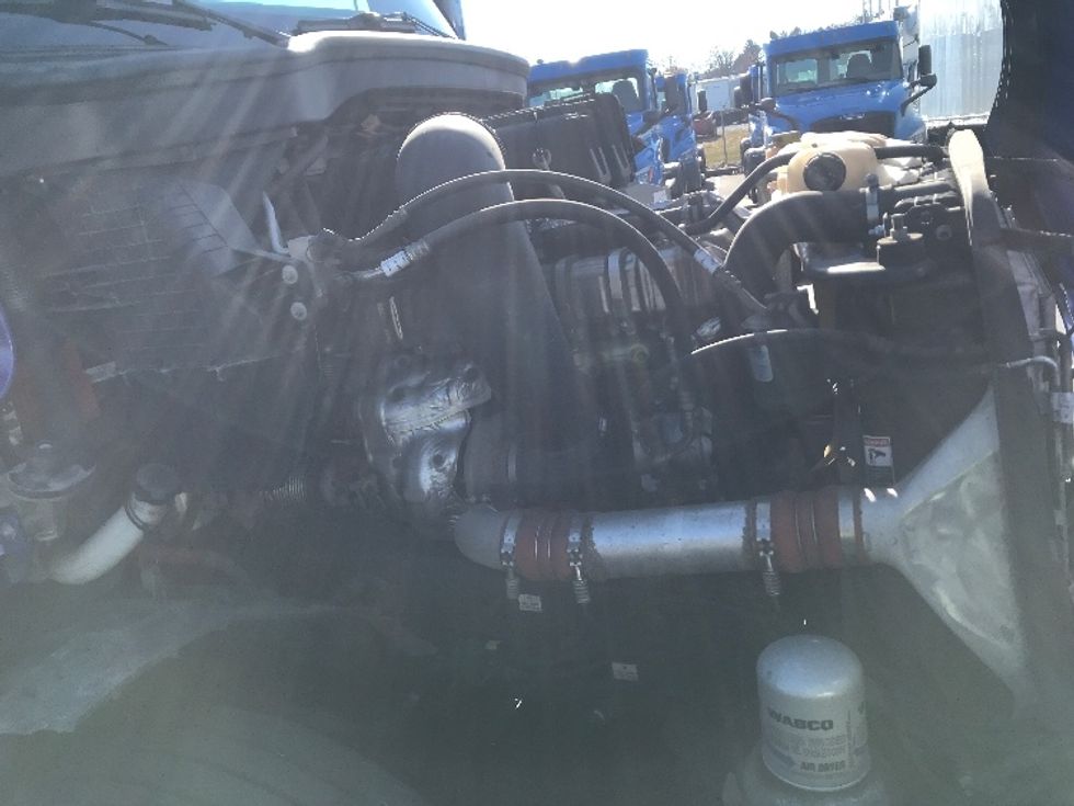 Sleeper Tractor-Heavy Duty Tractors-Freightliner-2021-T12662ST-Lancaster-PA-598,424\n\t\tmiles-$ 46,500 - Image 20