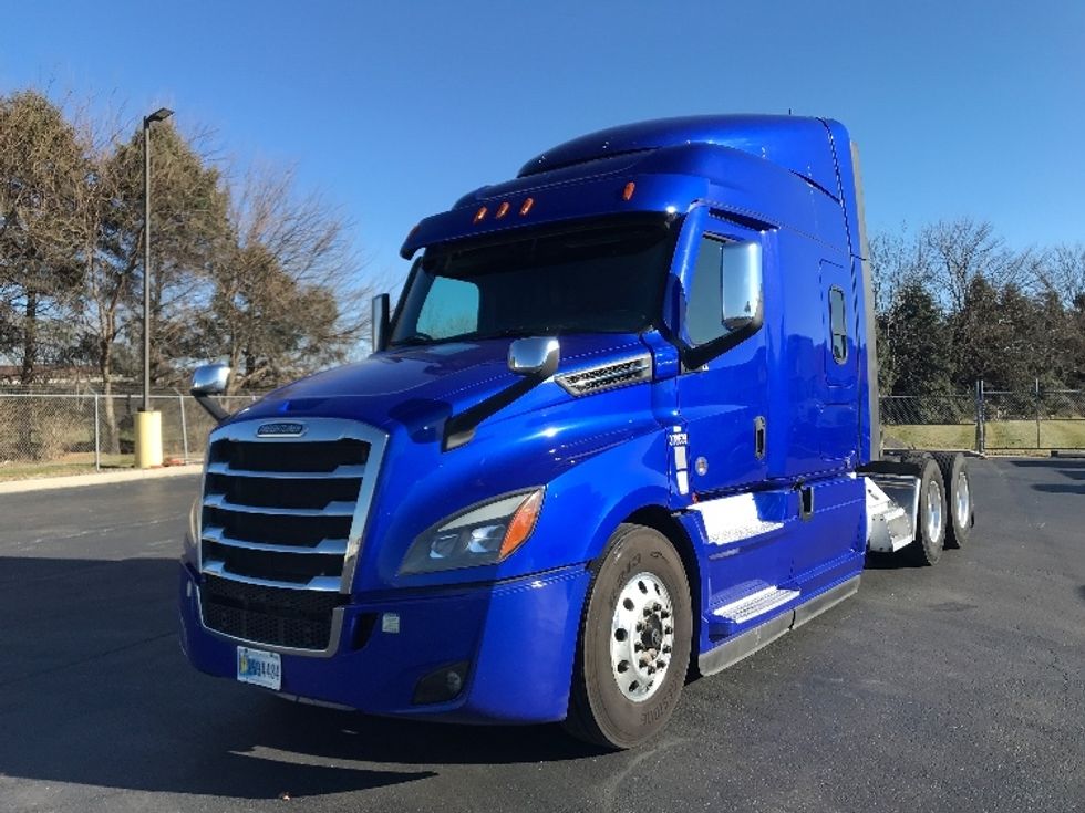 Sleeper Tractor-Heavy Duty Tractors-Freightliner-2021-T12662ST-Lancaster-PA-598,424\n\t\tmiles-$ 46,500 - Image 3