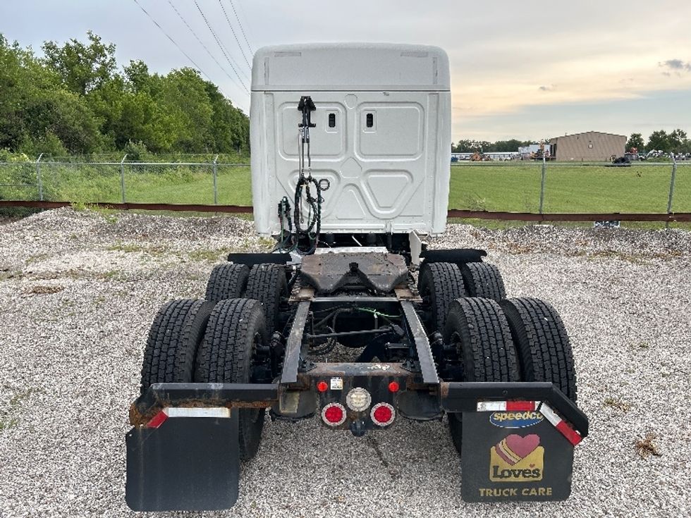 Sleeper Tractor-Heavy Duty Tractors-Freightliner-2021-T12662ST-Moberly-MO-582,141\n\t\tmiles-$ 13,000 - Image 6