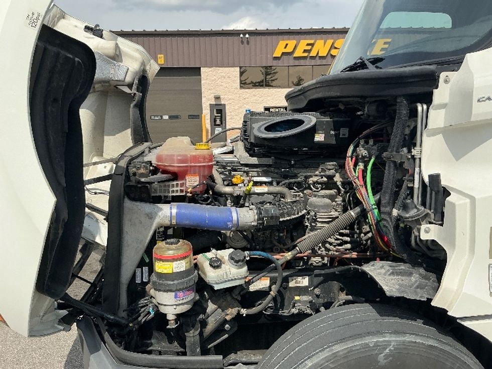 Sleeper Tractor-Heavy Duty Tractors-Freightliner-2021-T12662ST-Piqua-OH-540,969\n\t\tmiles-$ 50,250 - Image 21