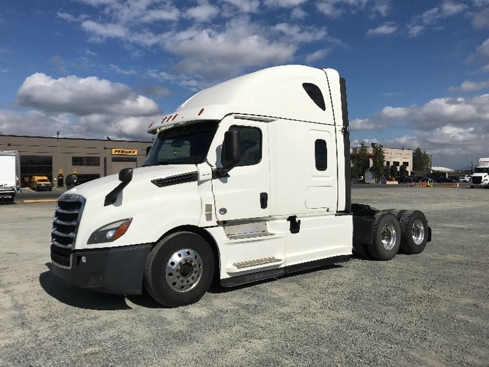 Sleeper Tractor-Heavy Duty Tractors-Freightliner-2021-T12664ST-Abbotsford-BC-626,695\n\t\tkm-$ 103,000 - Image 3