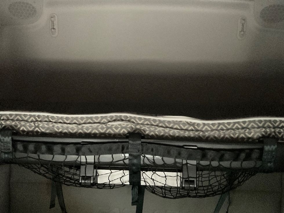 Sleeper Tractor-Heavy Duty Tractors-Freightliner-2021-T12664ST-Akron-OH-663,545\n\t\tmiles-$ 56,000 - Image 22