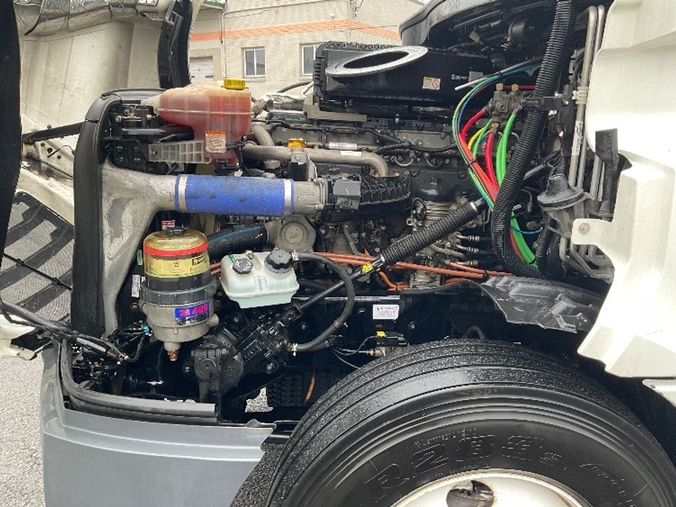 Sleeper Tractor-Heavy Duty Tractors-Freightliner-2021-T12664ST-Albany-NY-467,587\n\t\tmiles-$ 66,500 - Image 21