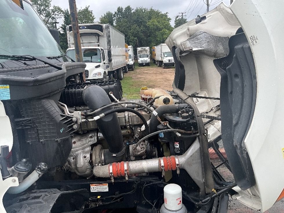 Sleeper Tractor-Heavy Duty Tractors-Freightliner-2021-T12664ST-Alexandria-VA-595,132\n\t\tmiles-$ 54,000 - Image 19