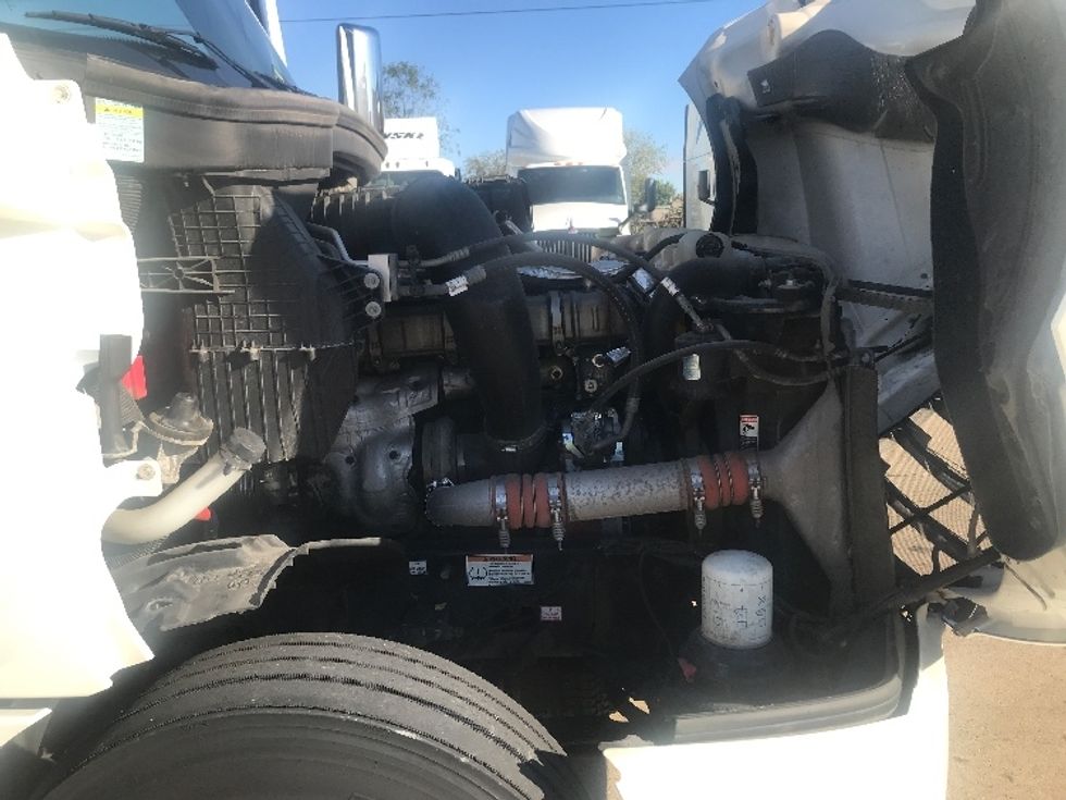 Sleeper Tractor-Heavy Duty Tractors-Freightliner-2021-T12664ST-Allen Park-MI-315,163\n\t\tmiles-$ 75,750 - Image 20