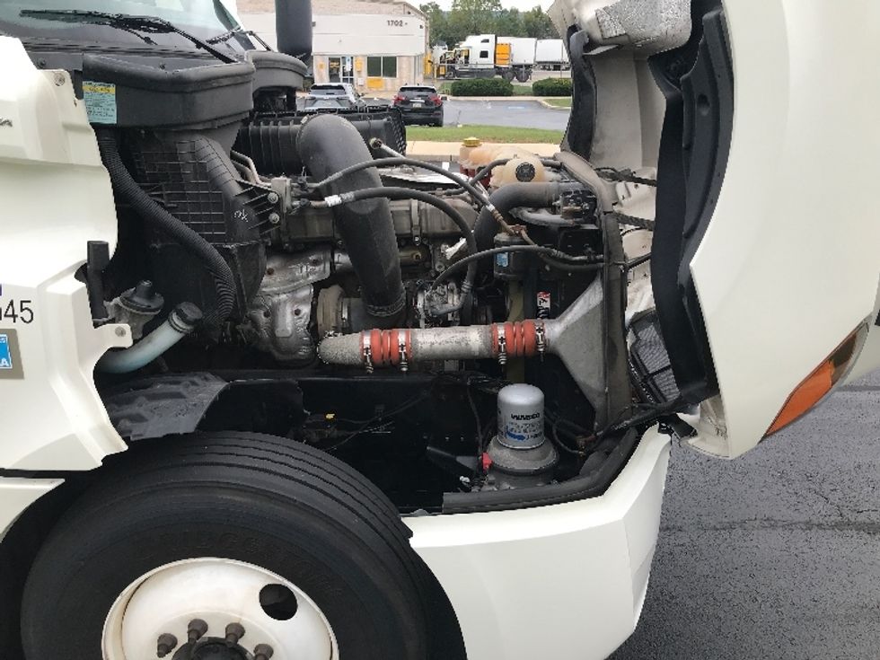 Sleeper Tractor-Heavy Duty Tractors-Freightliner-2021-T12664ST-Allentown-PA-625,534\n\t\tmiles-$ 52,250 - Image 20