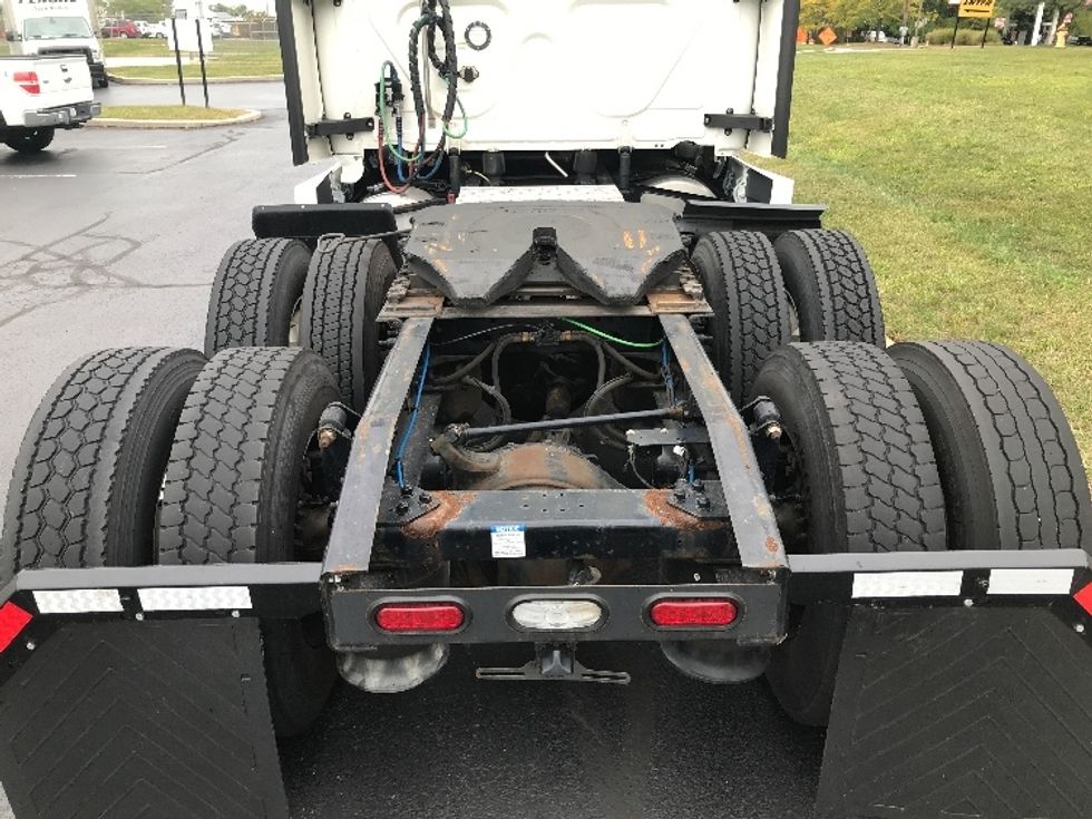 Sleeper Tractor-Heavy Duty Tractors-Freightliner-2021-T12664ST-Allentown-PA-625,534\n\t\tmiles-$ 52,250 - Image 6