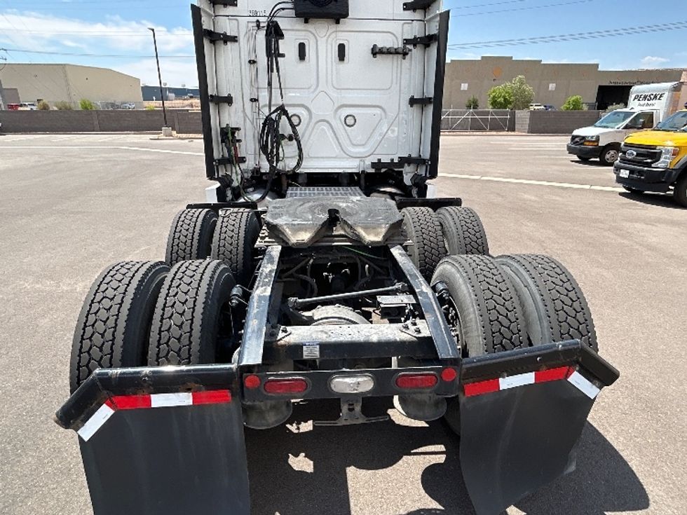 Sleeper Tractor-Heavy Duty Tractors-Freightliner-2021-T12664ST-Amarillo-TX-633,334\n\t\tmiles-$ 58,250 - Image 6