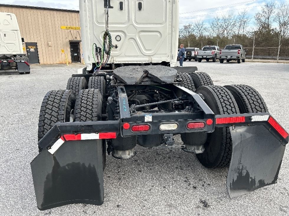 Sleeper Tractor-Heavy Duty Tractors-Freightliner-2021-T12664ST-Anderson-SC-482,882\n\t\tmiles-$ 64,000 - Image 6