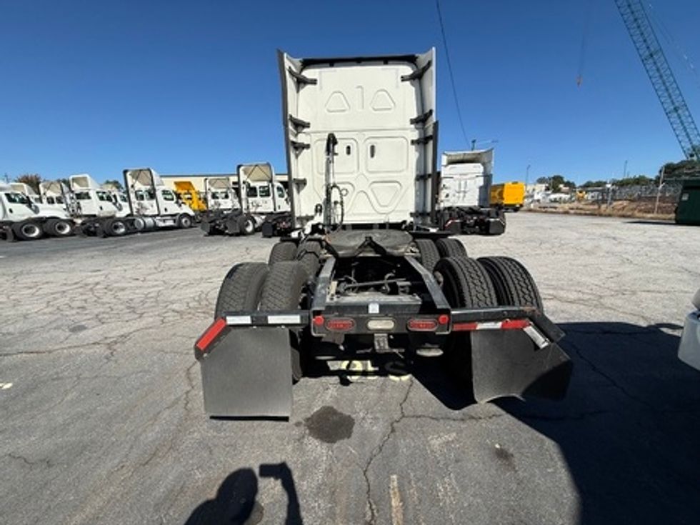 Sleeper Tractor-Heavy Duty Tractors-Freightliner-2021-T12664ST-Atlanta-GA-532,377\n\t\tmiles-$ 60,500 - Image 6