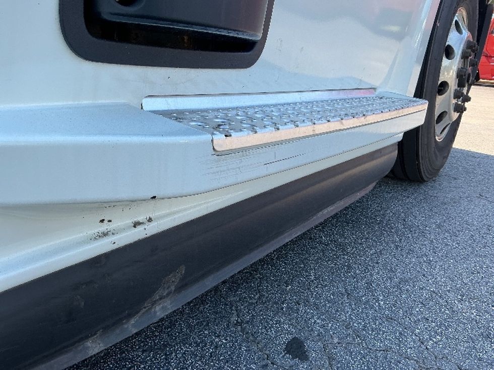 Sleeper Tractor-Heavy Duty Tractors-Freightliner-2021-T12664ST-Augusta-GA-442,201\n\t\tmiles-$ 72,250 - Image 22