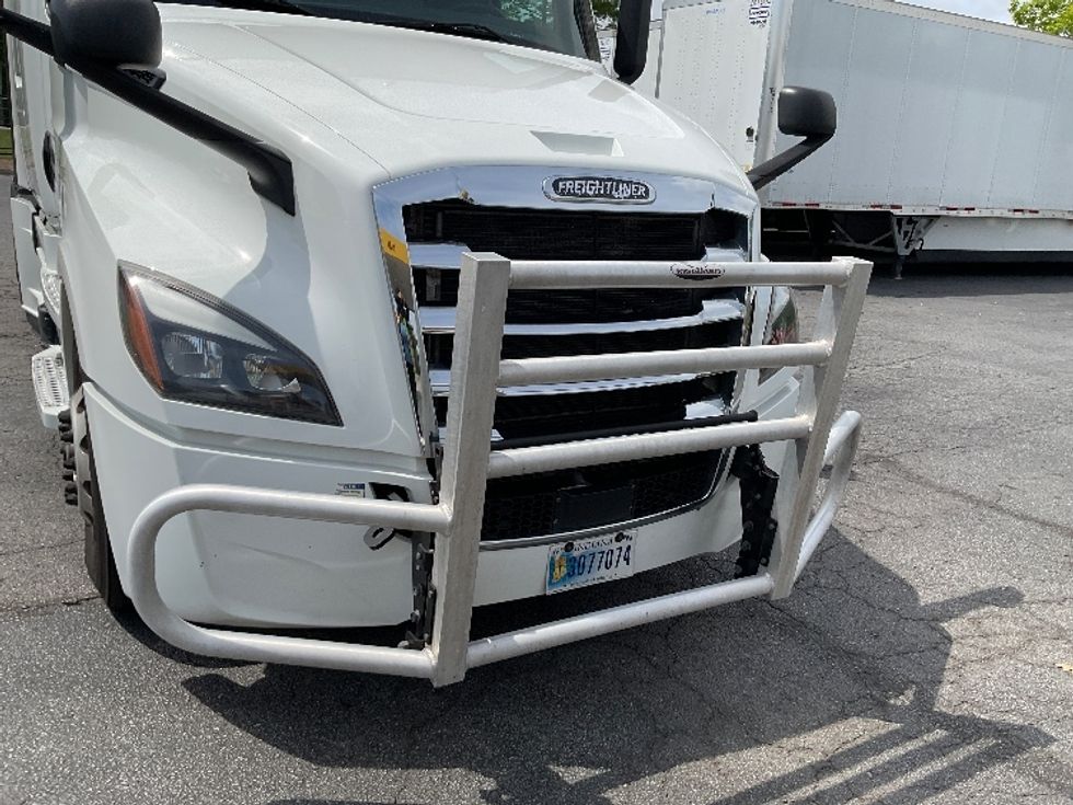 Sleeper Tractor-Heavy Duty Tractors-Freightliner-2021-T12664ST-Augusta-GA-463,525\n\t\tmiles-$ 70,250 - Image 23