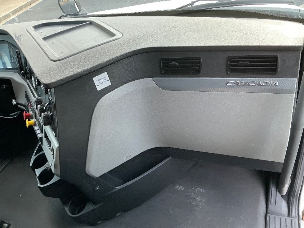 Sleeper Tractor-Heavy Duty Tractors-Freightliner-2021-T12664ST-Augusta-GA-592,314\n\t\tmiles-$ 56,750 - Image 14