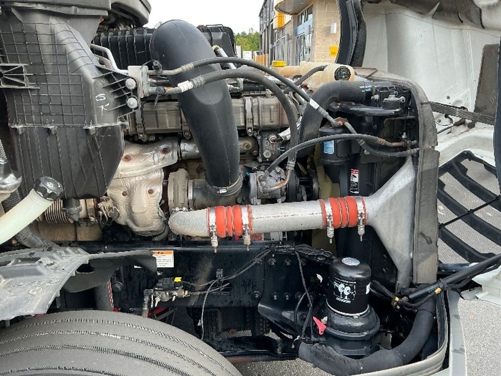 Sleeper Tractor-Heavy Duty Tractors-Freightliner-2021-T12664ST-Augusta-GA-592,314\n\t\tmiles-$ 56,750 - Image 20