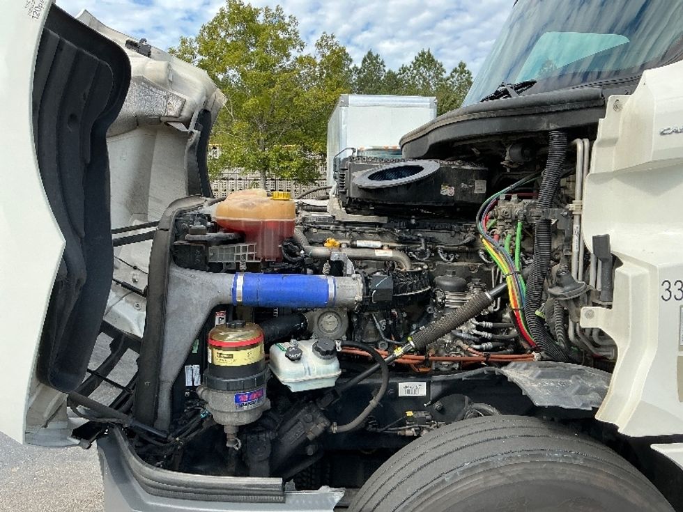 Sleeper Tractor-Heavy Duty Tractors-Freightliner-2021-T12664ST-Augusta-GA-634,318\n\t\tmiles-$ 53,000 - Image 21