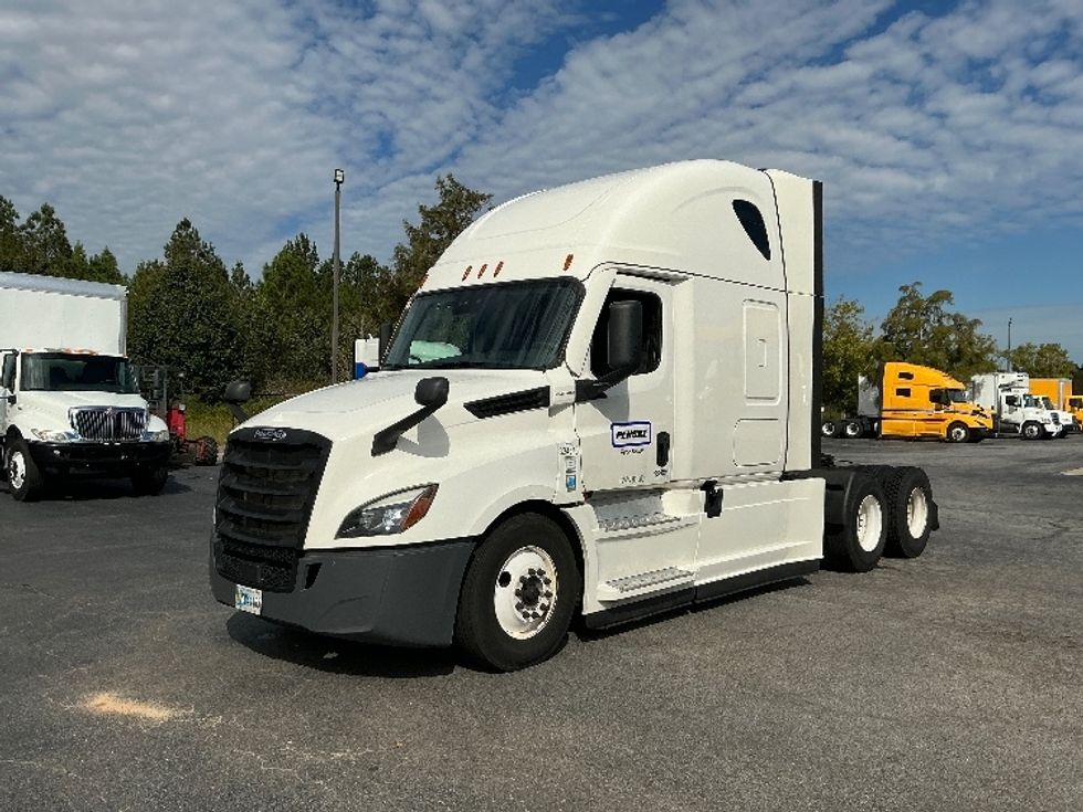Sleeper Tractor-Heavy Duty Tractors-Freightliner-2021-T12664ST-Augusta-GA-634,318\n\t\tmiles-$ 53,000 - Image 3