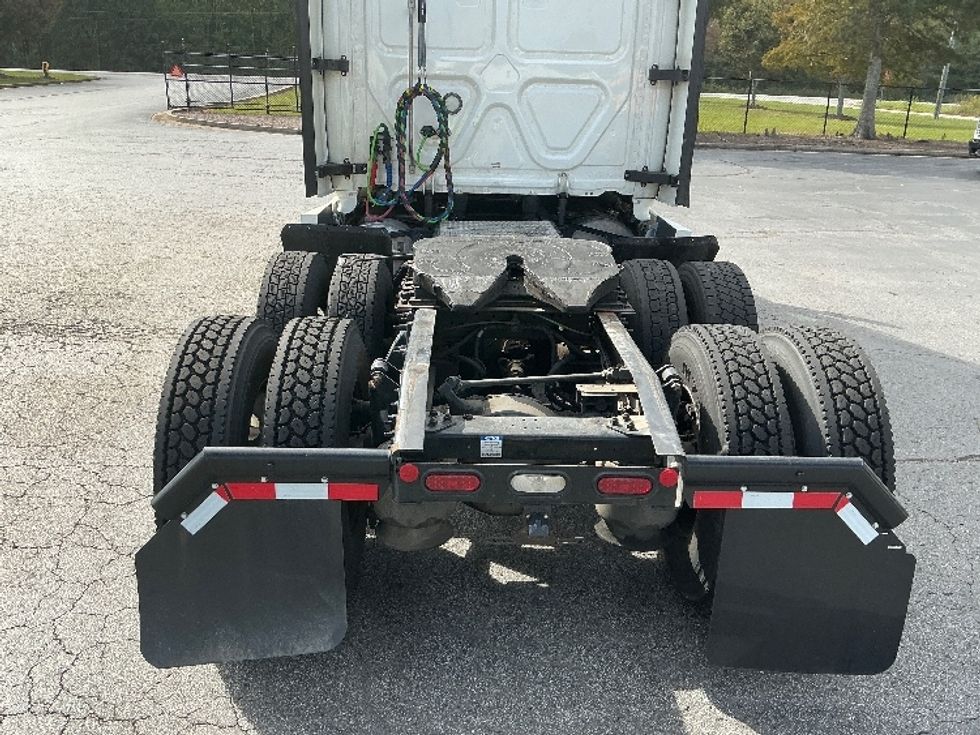 Sleeper Tractor-Heavy Duty Tractors-Freightliner-2021-T12664ST-Augusta-GA-634,318\n\t\tmiles-$ 53,000 - Image 6