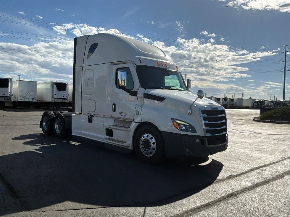 Sleeper Tractor-Heavy Duty Tractors-Freightliner-2021-T12664ST-Aurora-CO-370,870\n\t\tmiles-$ 87,500 - Image 1